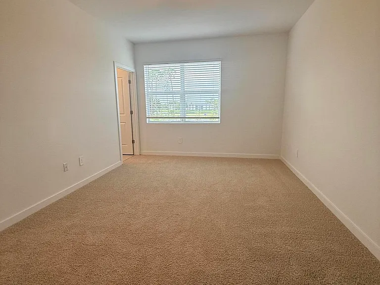 147 Lakeside Landing Ct — Photo 12