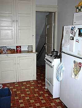 3rd image of 242 E 13th Ave