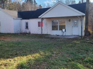 1657 Dixon Rd, Caro, MI 48723