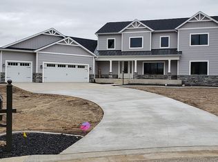 30135 Copperwoods Dr, Granger, IN 46530