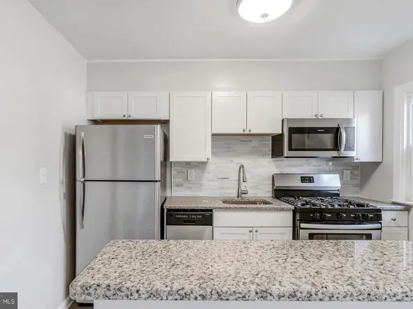 141 Hampshire Rd, Essex, MD 21221