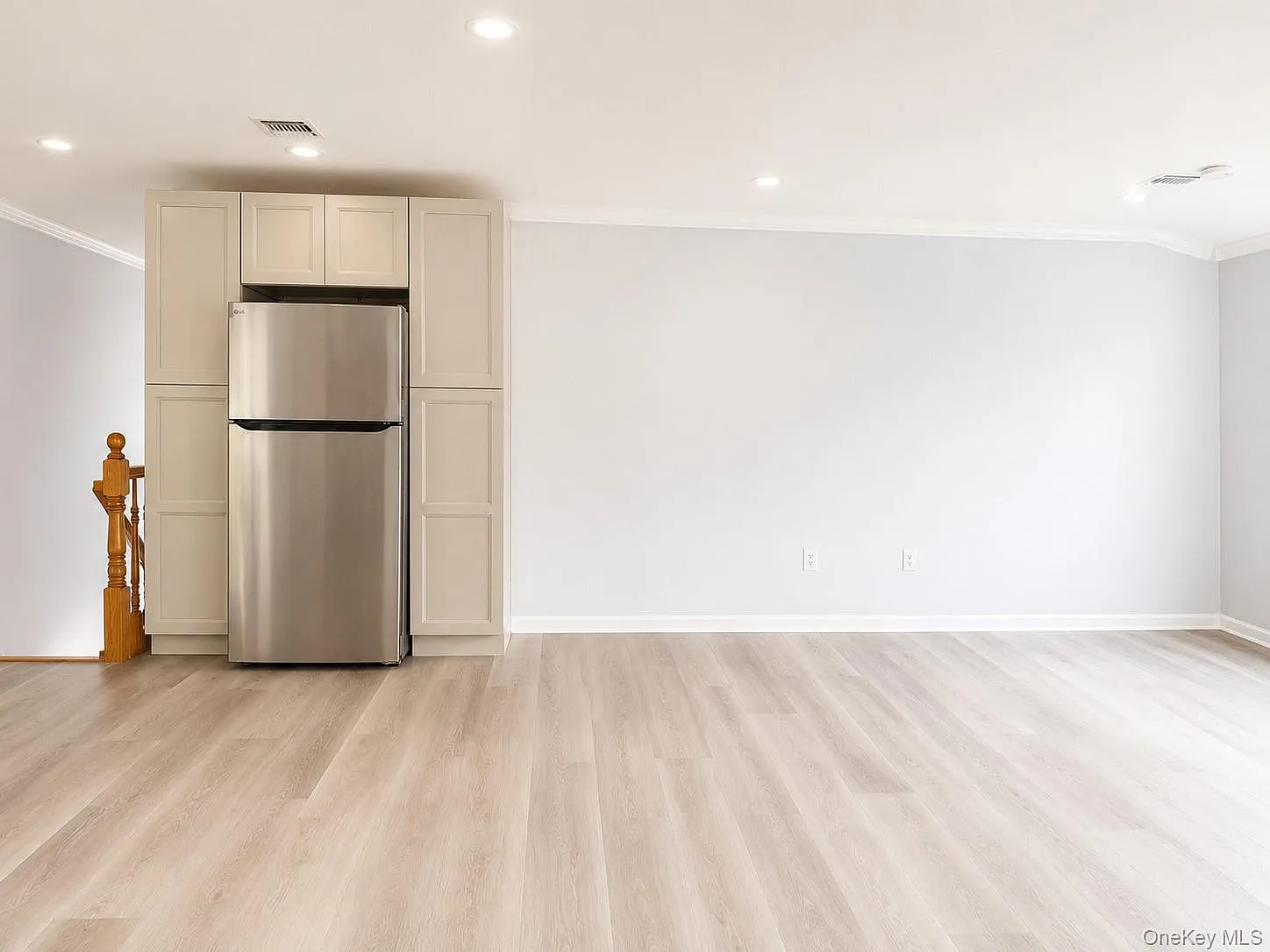 2 bed, 1.0 bath, 830 sqft, $3,000 — Photo 3