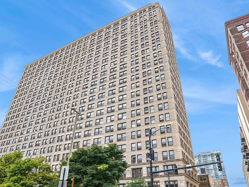 1st image of 600 S Dearborn St APT 1506