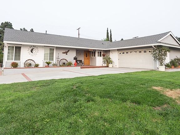 2nd image of 23604 Palomino Dr