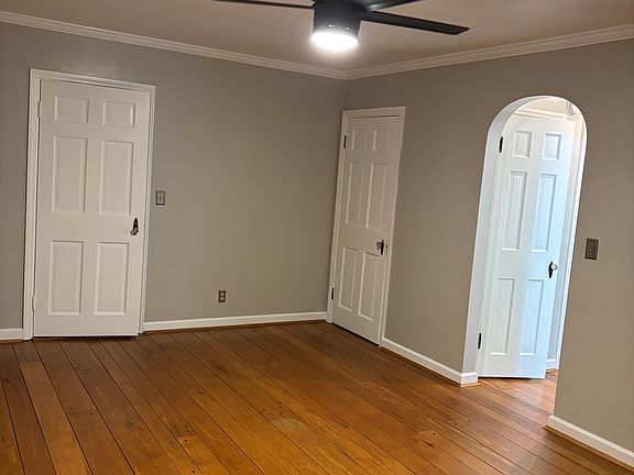 2nd image of 3 Leathers Rd