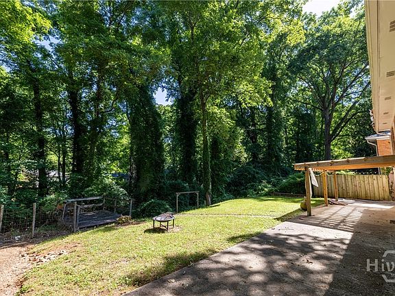 5th image of 583 Woodland Hills
