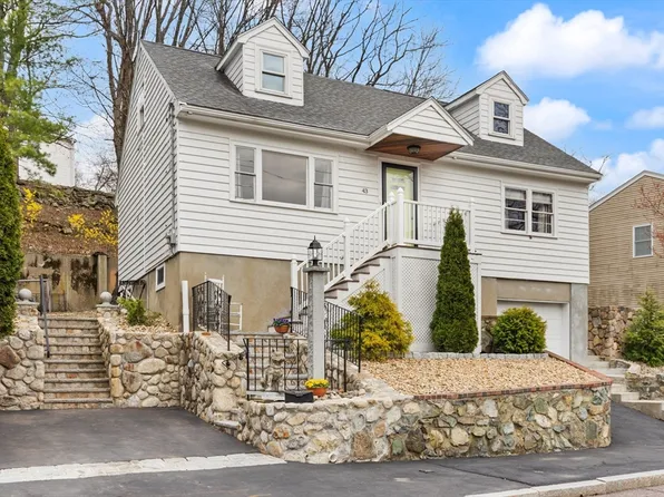43 Maurice St, Medford, MA 02155