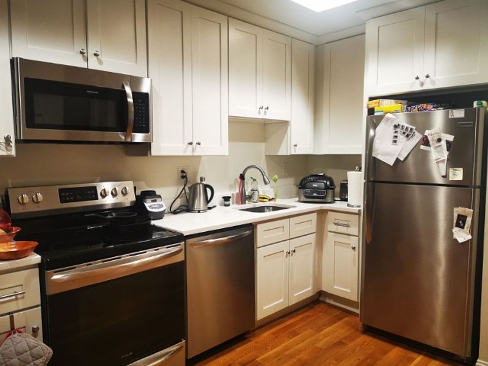 1st image of 78 W Cottage St #2