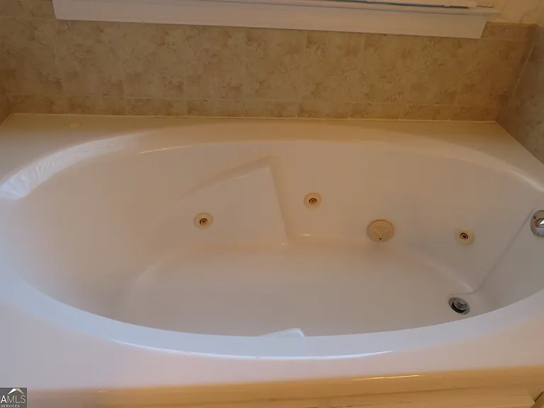 2205 Crescent Walk — Photo 47