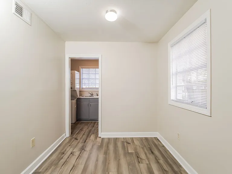 517 Rutledge Ave — Photo 6