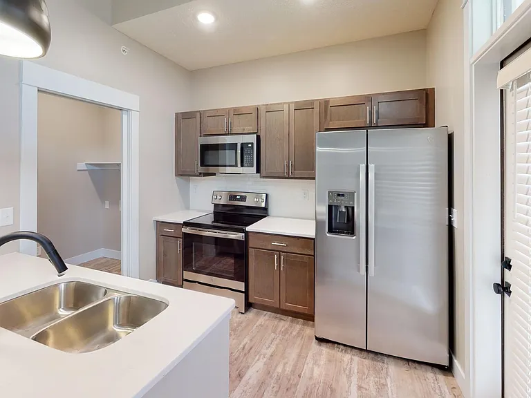 Element 30 Apartments — Photo 23