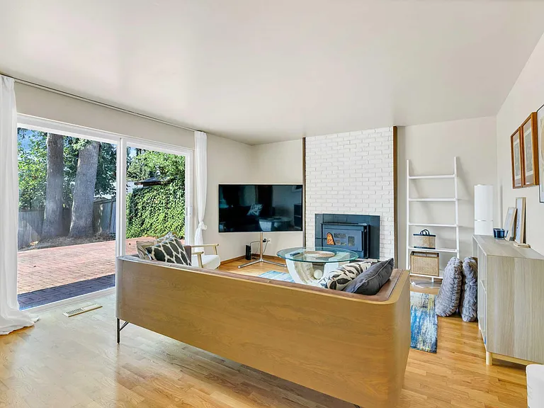 13711 117th Ave NE — Photo 11