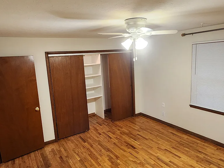 9036 NW Rochester Rd — Photo 9