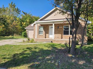 93 E Savannah St, Detroit, MI 48203