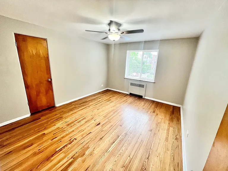 Embrace comfort in this stylish room flooded with natural light and enriched by elegant hardwood flooring. Embrace comfort in this stylish room flooded with natural light and enriched by elegant hardwood flooring.