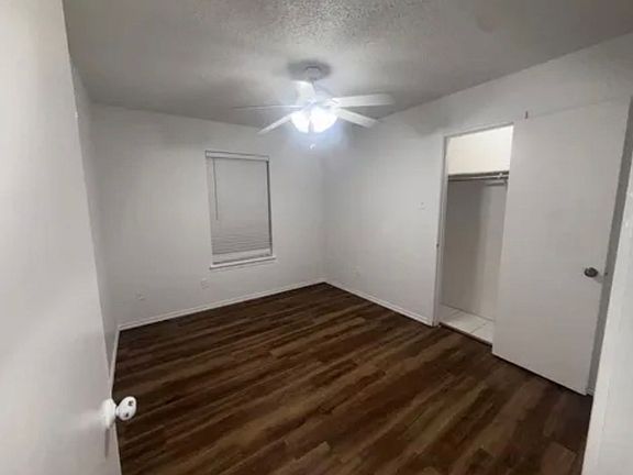 5th image of 9613 Belmont Ave