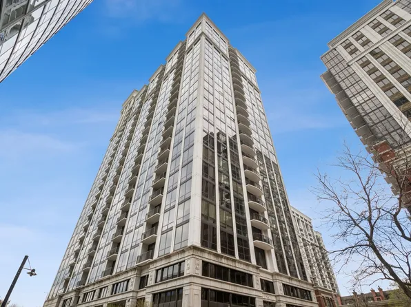 233 E 13th St APT 2002, Chicago, IL 60605