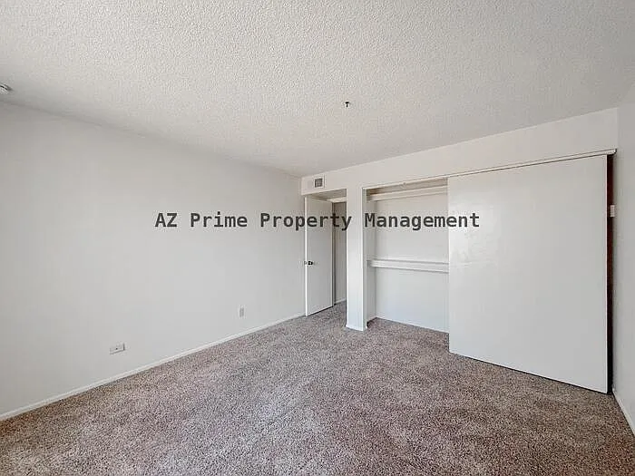 812 W Duke Dr — Photo 12