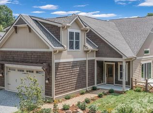 33 Stonewall Trl, Brevard, NC 28712