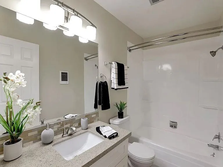 JOne Bedroom Bath