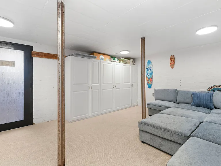 142 E Glaucus St — Photo 20