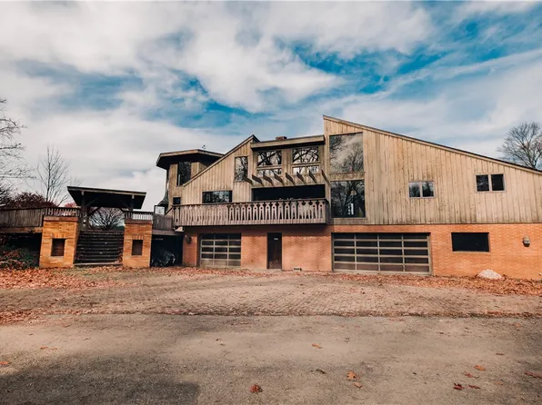 767 Main St, Ford City, PA 16226