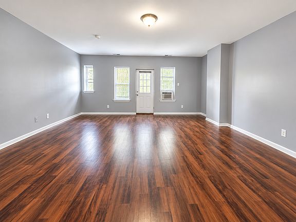 2nd image of 6118 N Broad St
