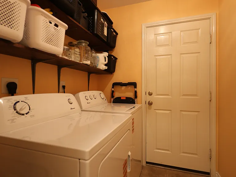 4915 Lions Gate Ln — Photo 15