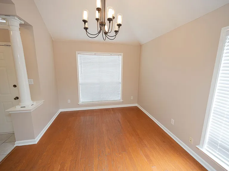 8013 Copperfield Dr — Photo 13