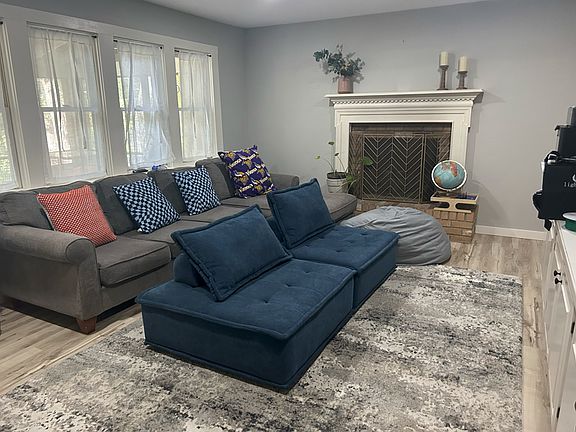 4th image of 339 S Palisades Dr