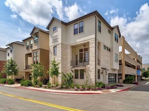 2nd image of 13514 Galleria Cir