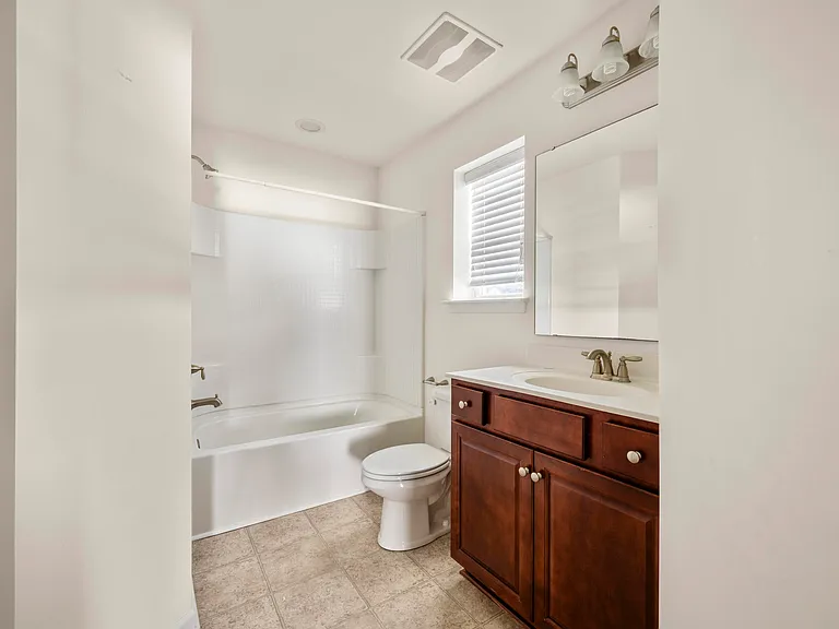 1305 Wild Goose Trl — Photo 3