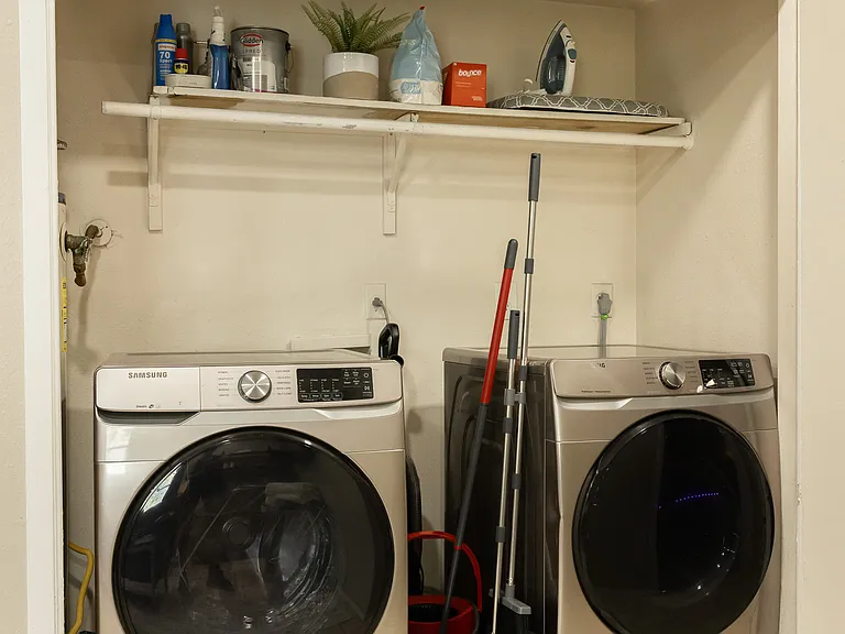 706 Navidad St #D — Photo 8