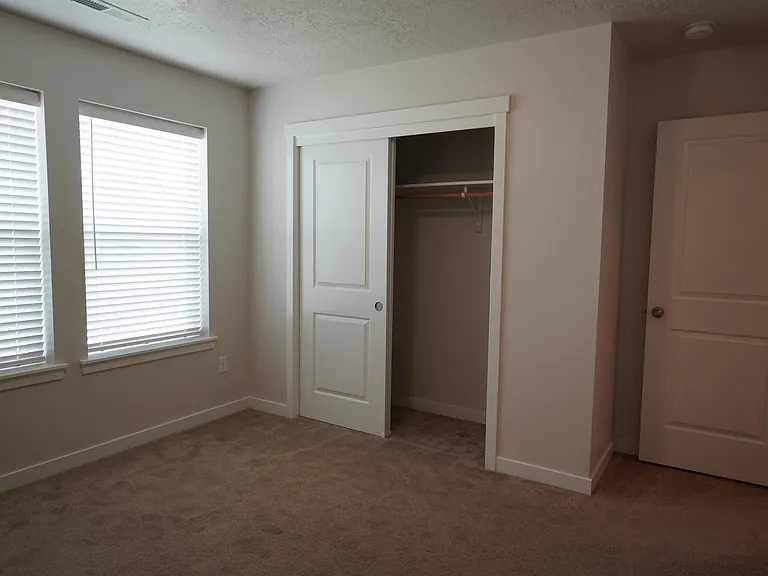1701 W Crystal Falls Ave — Photo 5