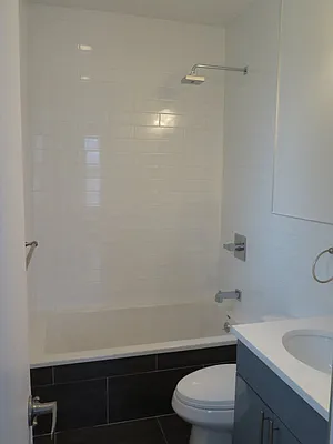 Rented by Bohemia Realty Group | media 32