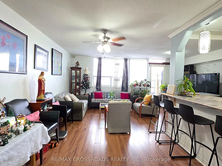 180 Markham Rd #921 — Photo 20