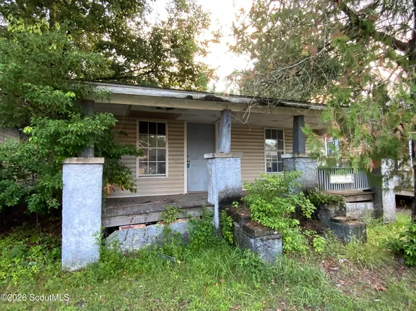 909 Pittman St, Waycross, GA 31501