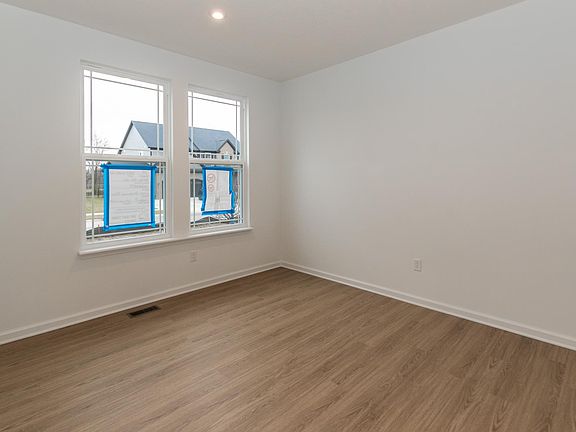 Belleville A bonus room