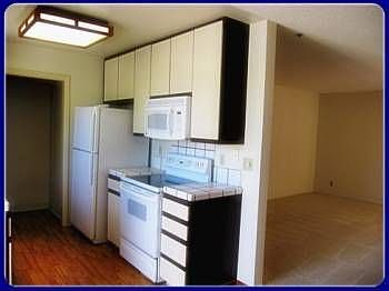 5th image of 695 S Knickerbocker Dr APT 23