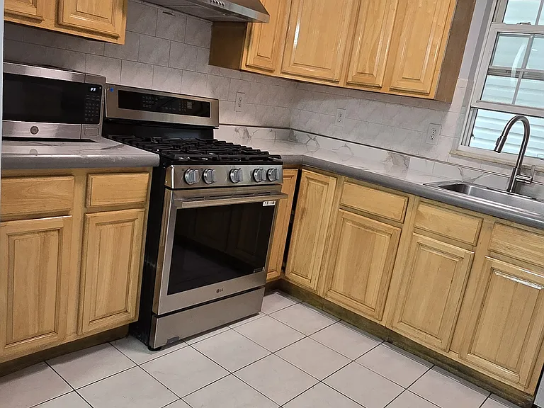 12 Bergen Ave #1 — Photo 3