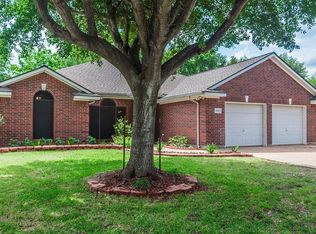 1307 Bob White Trl, Sealy, TX 77474