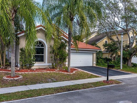 2nd image of 6955 NW 29th Ct