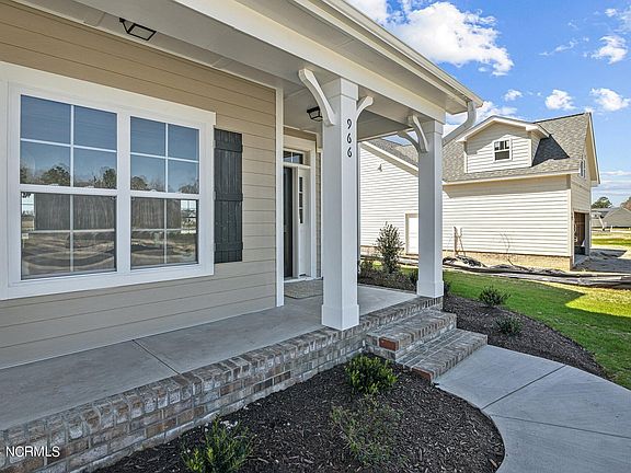 4th image of 966 Hunter Grace Drive