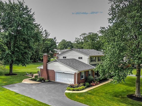 5th image of 9906 Barnsley Ct