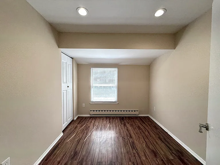 521 W Loch Lomond Dr — Photo 15
