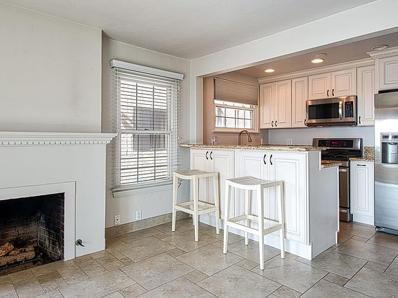 5th image of 1512 W Oceanfront APT B