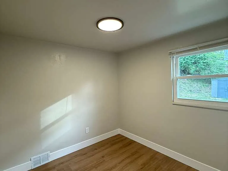 338 Caryl Dr — Photo 17