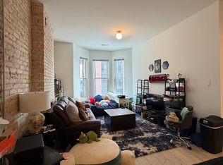 324 S Racine Ave APT 3N, Chicago, IL 60607