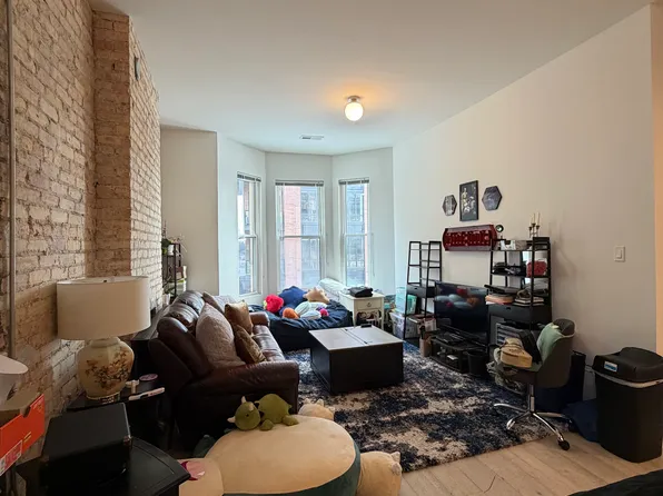 324 S Racine Ave APT 3N, Chicago, IL 60607