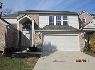 13534 Pinewood Ln, Belleville, MI 48111
